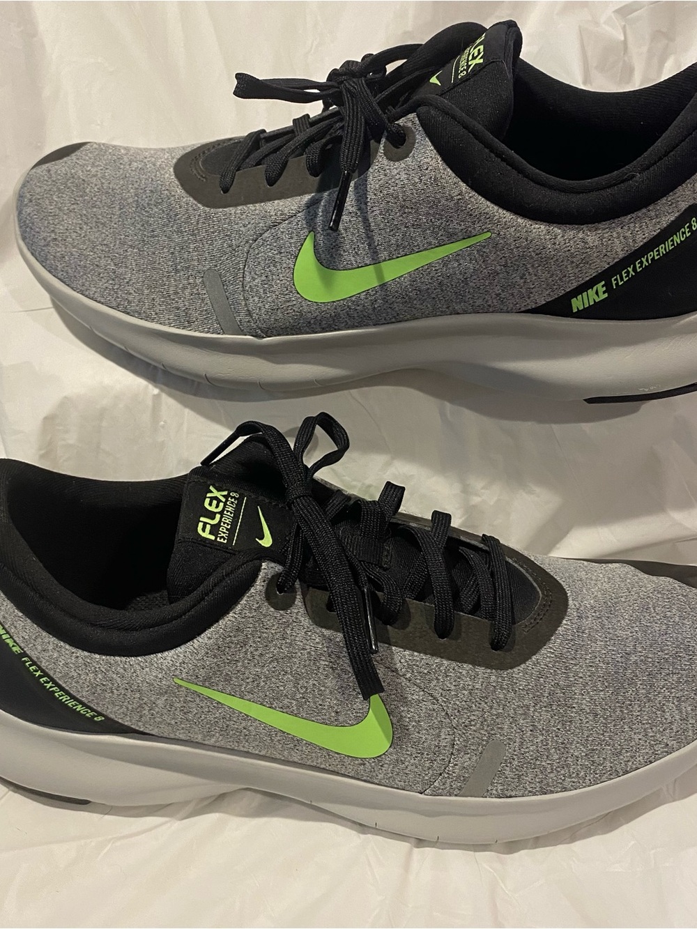 Nike Men’s Gray Knit Sneakers with Neon Green Swoosh size 10.5